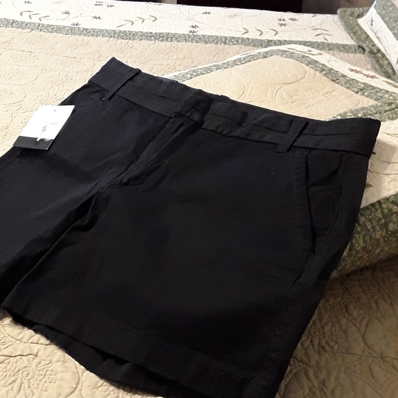 CALVIN KLEIN NWT WOMEN,S BLACK SIZE 6 SHORTS - Picture 8 of 8